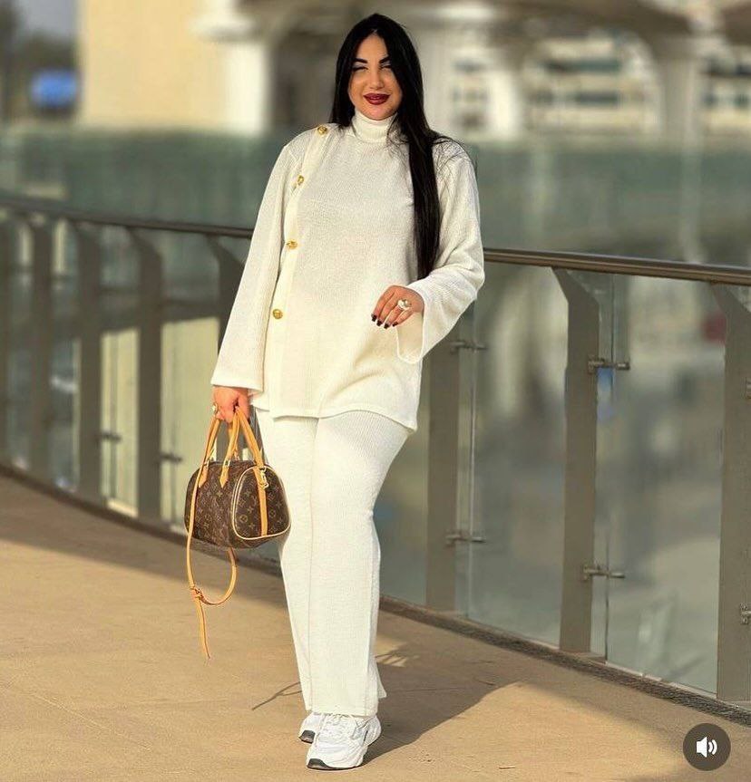 /public/uploads/photos/shares/Casual 2/IMG_3926.jpeg